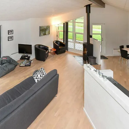 Luxurious Holiday Home In Hovborg With A Scenic View Casa de Férias